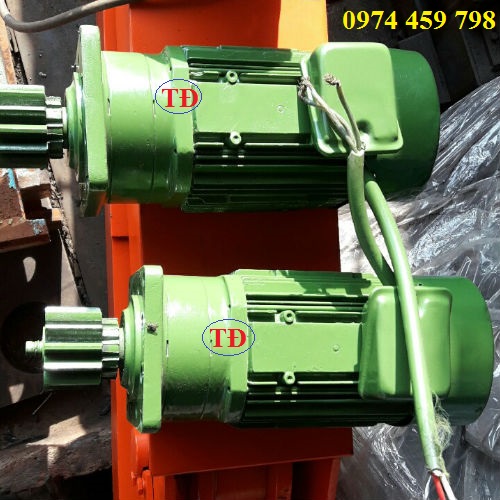 Motor của dầm biên cầu trục